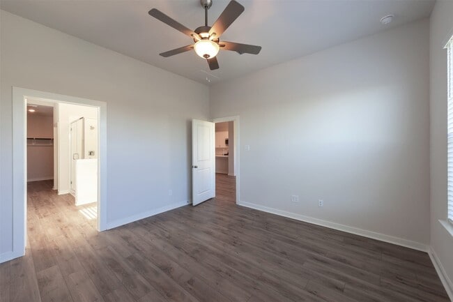 Building Photo - 16835 Solomons Plume Ln