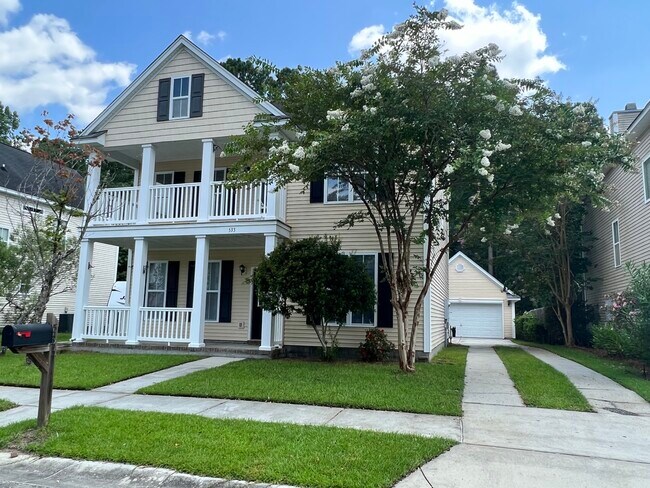 Primary Photo - 533 Delafield Dr