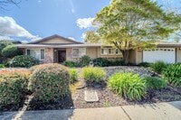 Building Photo - North Yuba City 3 bd 2 bath Home