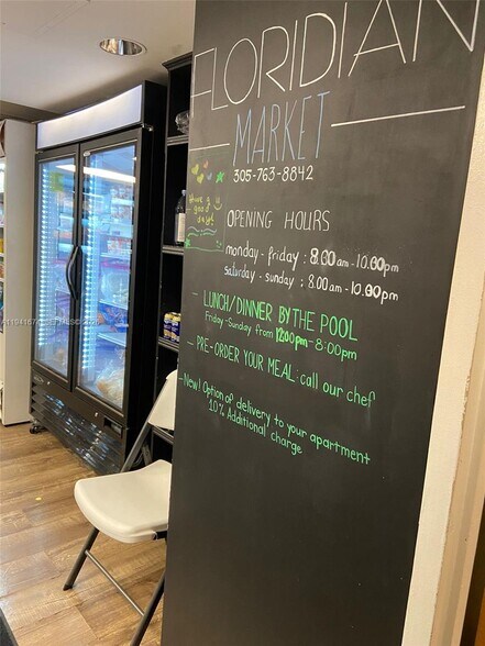 Building Photo - 650 West Ave