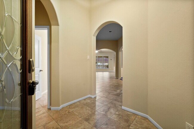 Building Photo - 115 Meadow Valley Dr