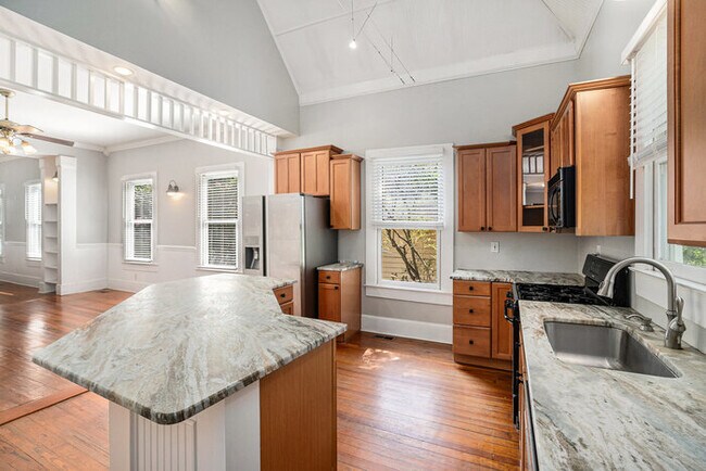 Building Photo - 2891 Macaw St NW