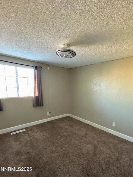 Building Photo - 1725 Catham Ln