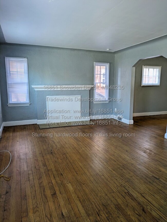 Building Photo - 16851 Snowden St