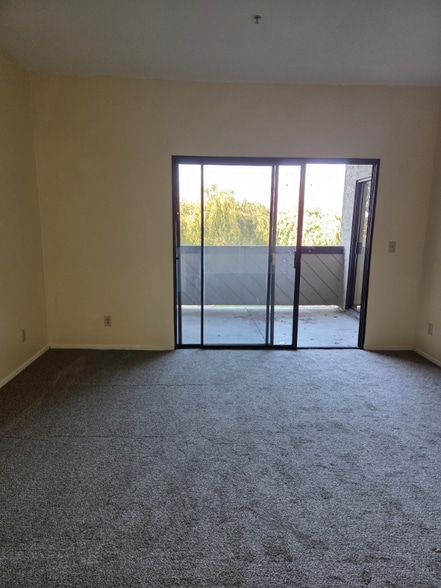 Building Photo - 1256 Stanhope Ln