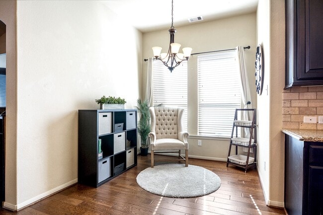 Building Photo - 2519 Kinsgate Forest Dr