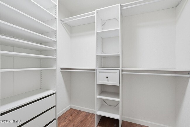 Building Photo - 231 N Robson