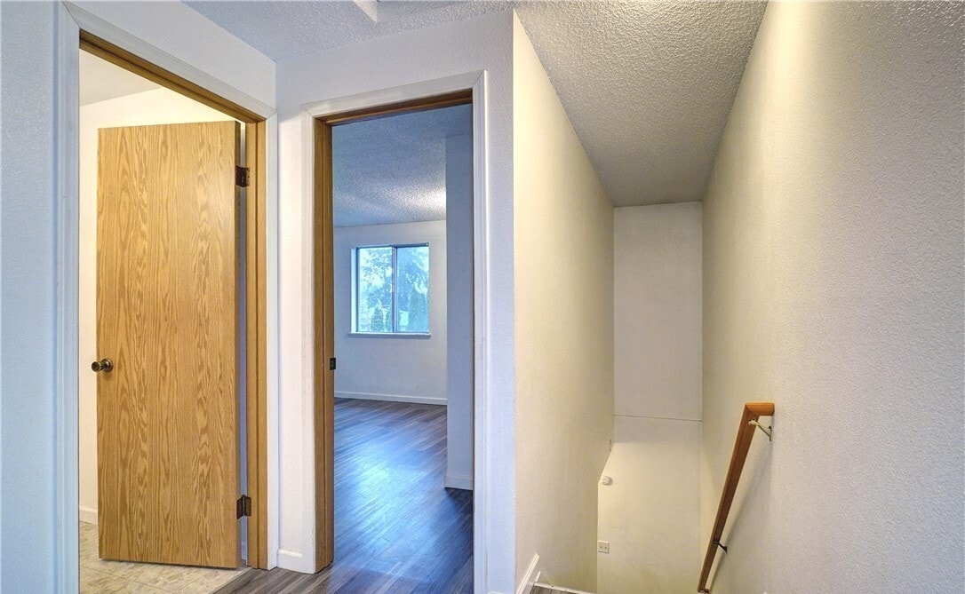 Upstairs - 10332 15th Avenue Ct E