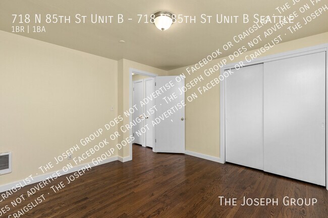 Building Photo - 718 N 85th St