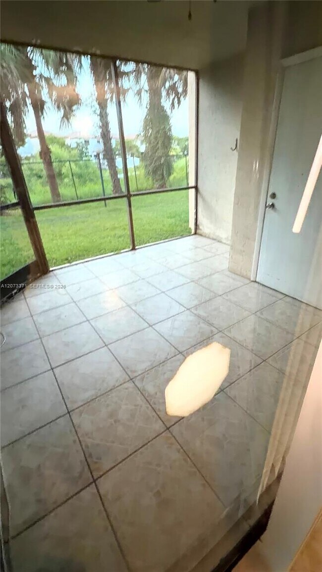 Building Photo - 3470 Foxcroft Rd