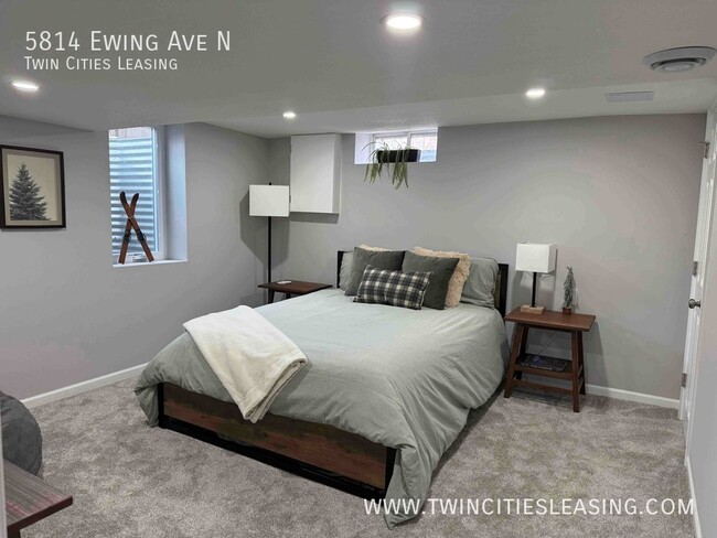 Building Photo - 5814 Ewing Ave N