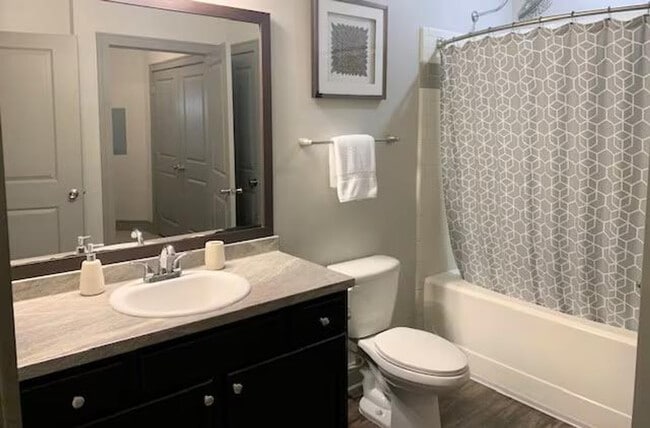 Building Photo - 50 Venue Wy