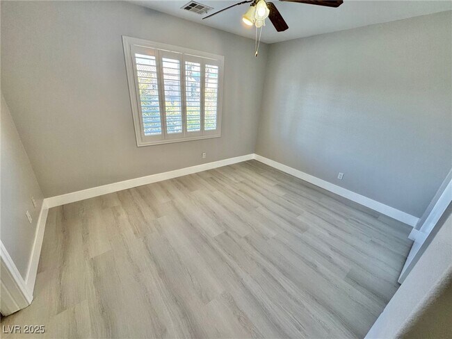 Building Photo - 4330 Spruce Grove St