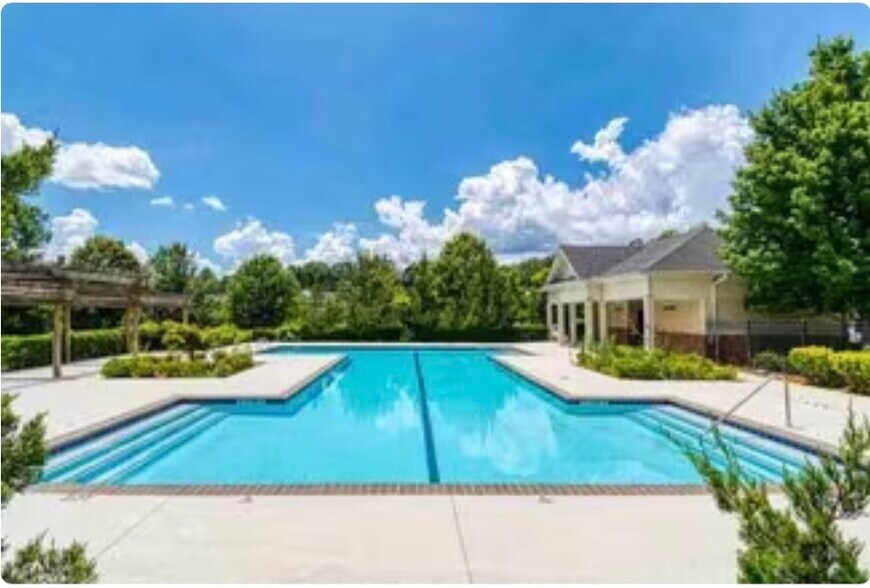 Building Photo - 1931 Bayrose Cir