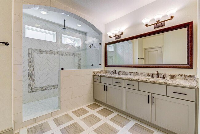 Building Photo - 5710 Brancott Way
