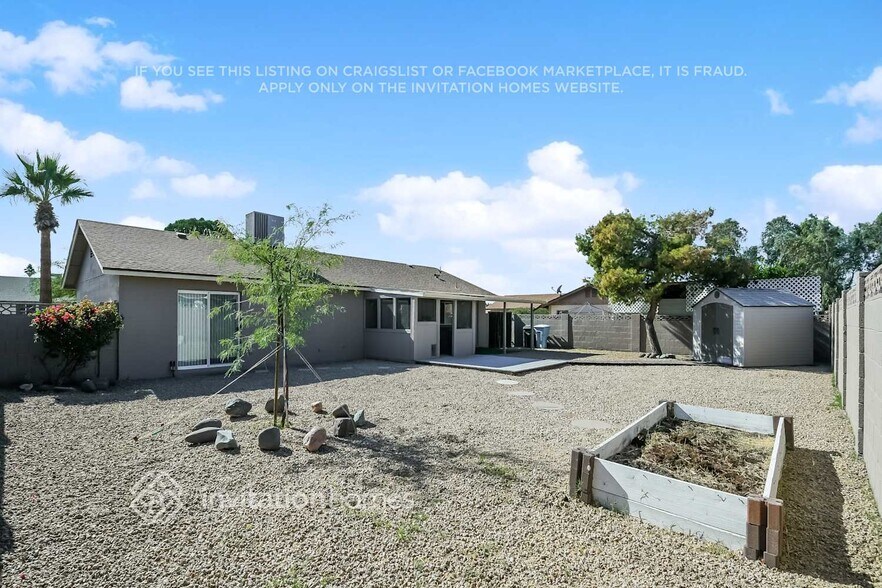 Building Photo - 2144 W Wickieup Ln