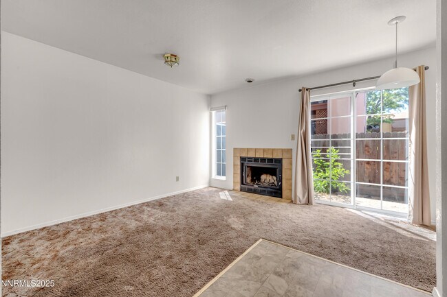 Building Photo - 2650 Plumas St