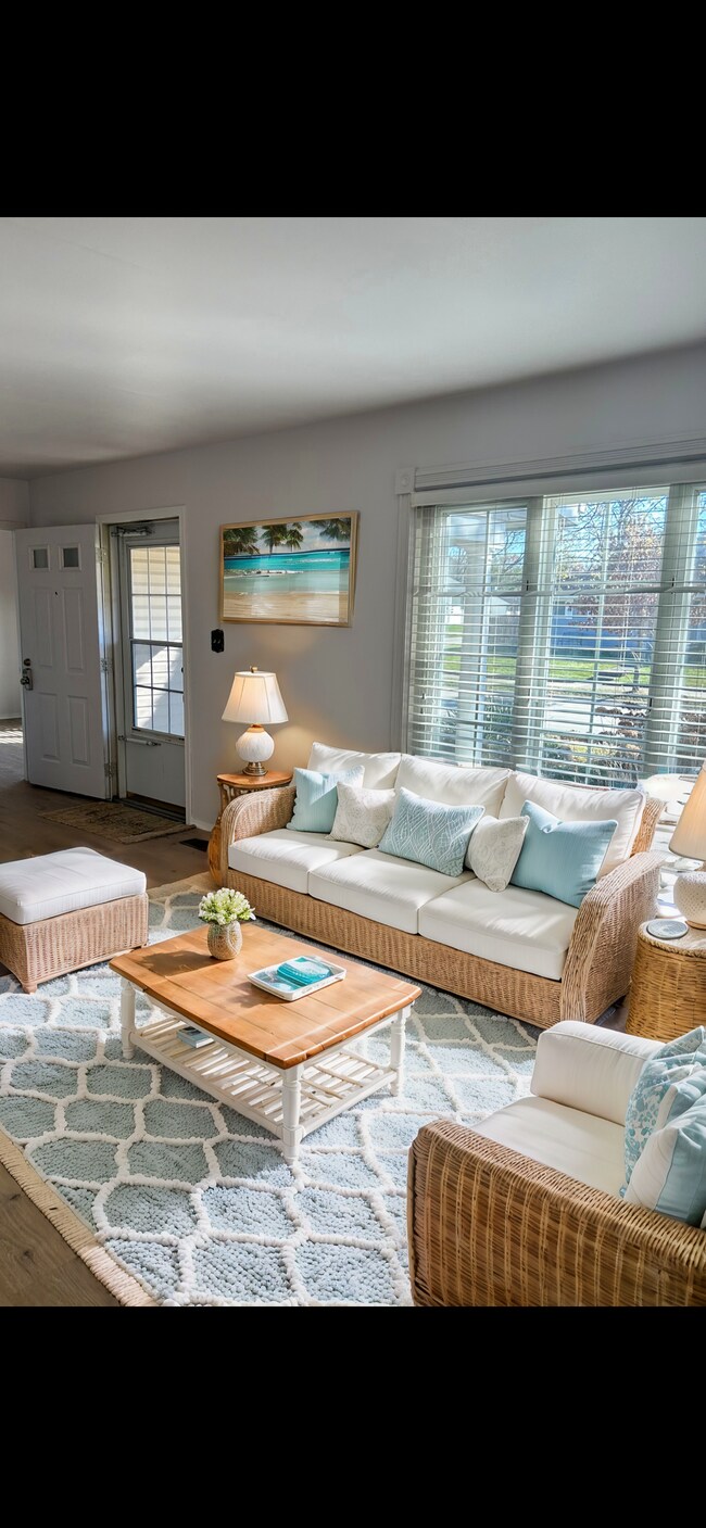 Building Photo - 1625 Tulip Tree Rd