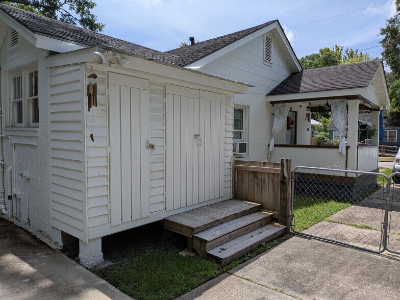 Building Photo - 958 Montgomery St