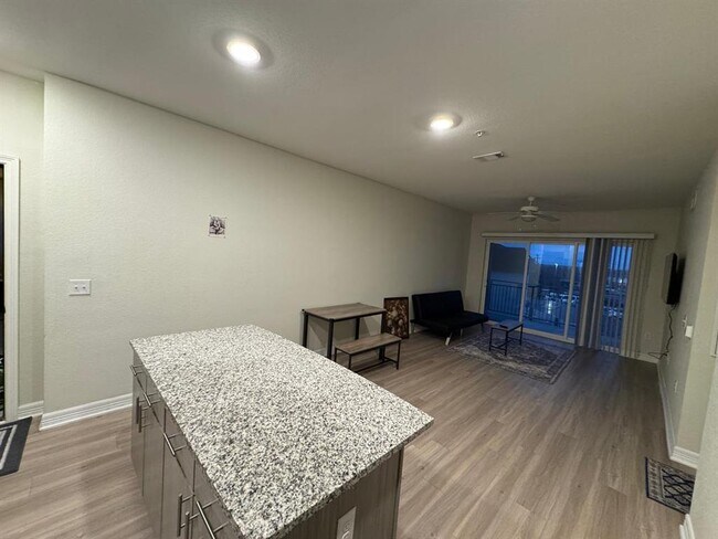 Building Photo - 1201 W Whitestone Blvd