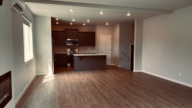 Building Photo - 19724 SW Brandy Ln