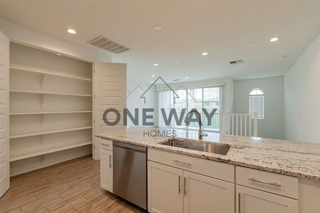 Building Photo - 4643 S Element