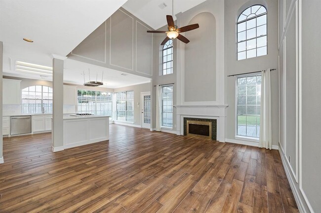 Building Photo - 22211 Mission Hills Ln