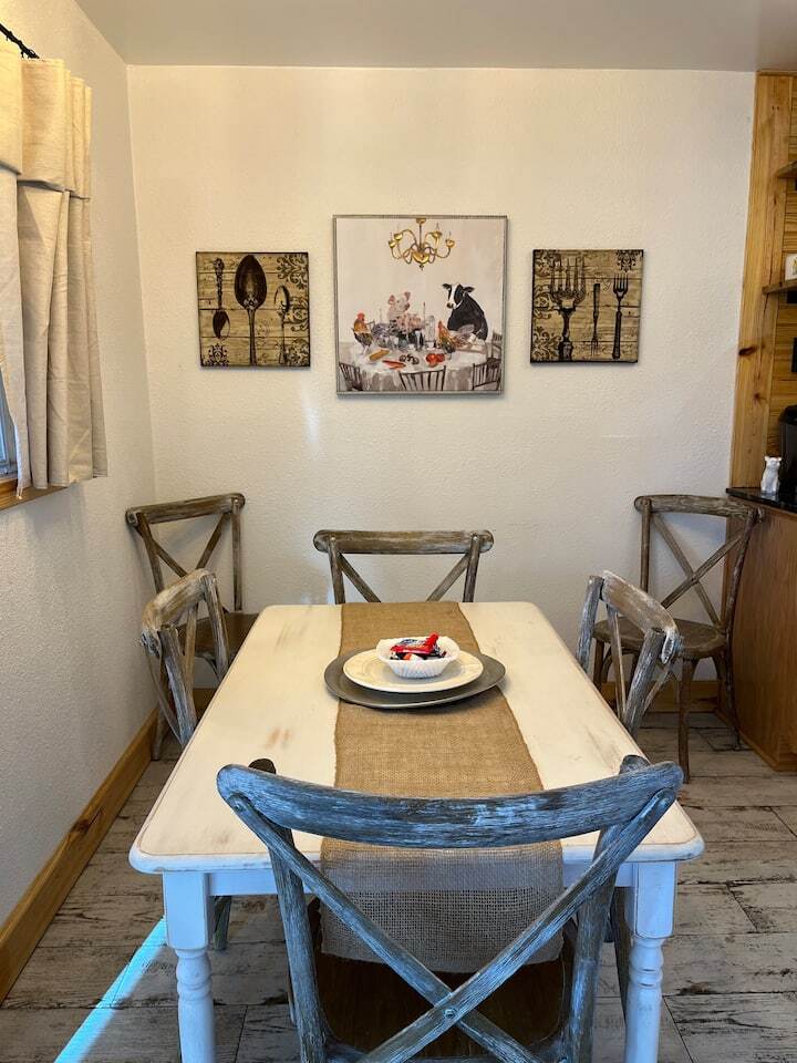 Building Photo - 12102 Carriage Ct SE