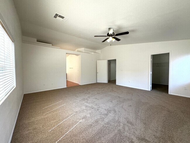 Building Photo - 6839 Scarlet Flax St