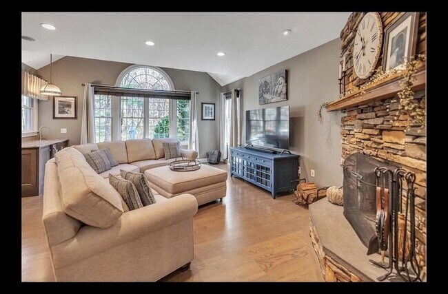 Building Photo - 7 Washburn St