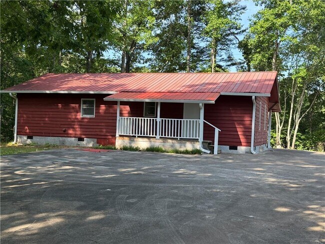 Building Photo - 86 Robert Jones Rd