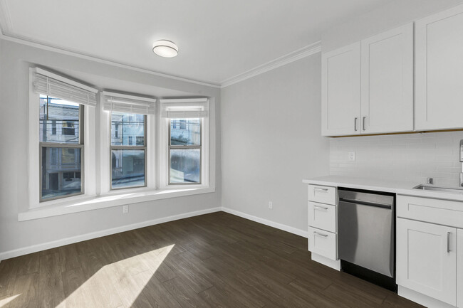 Interior Photo - 140 Duboce