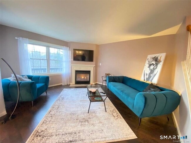 Building Photo - 1303 Bradford Dr