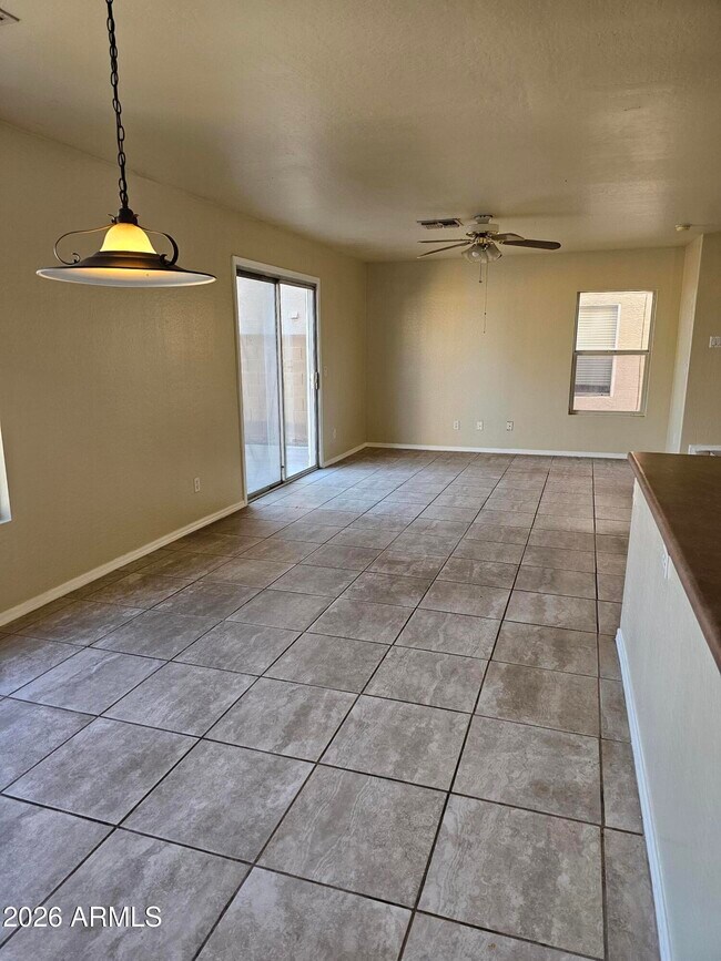 Building Photo - 11108 W Devonshire Ave