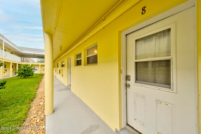 Building Photo - 3820 Ocean Beach Blvd