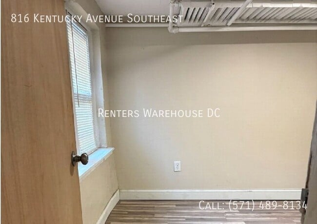 Building Photo - 816 Kentucky Ave SE