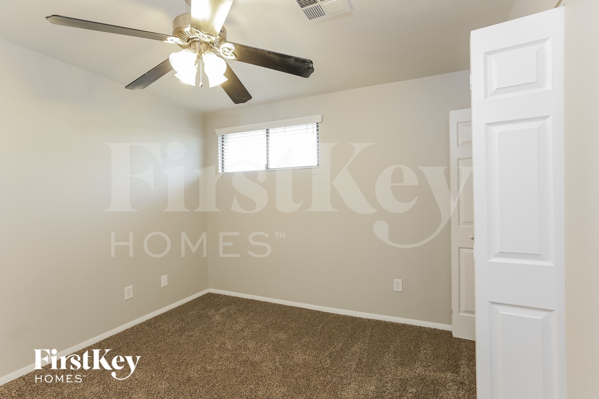 Building Photo - 4501 S Forest Ave