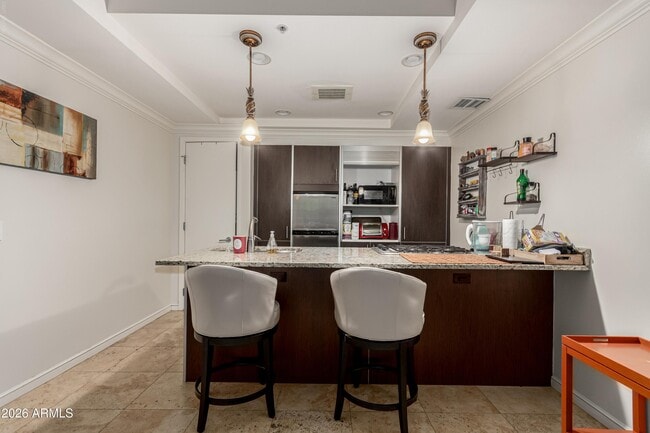Building Photo - 7137 E Rancho Vista Dr