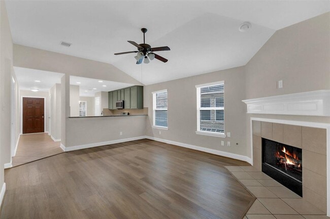 Building Photo - 10143 Rose Willow Ln