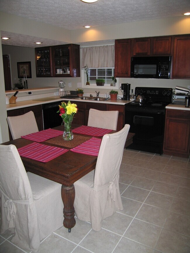 Building Photo - PRICE REDUCTION Available August 2026; Monthly rent $1,725