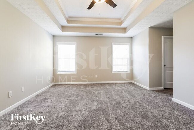 Building Photo - 245 Shadowbrooke Cir SW