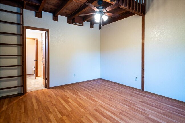 Building Photo - 12710 Timberside Dr
