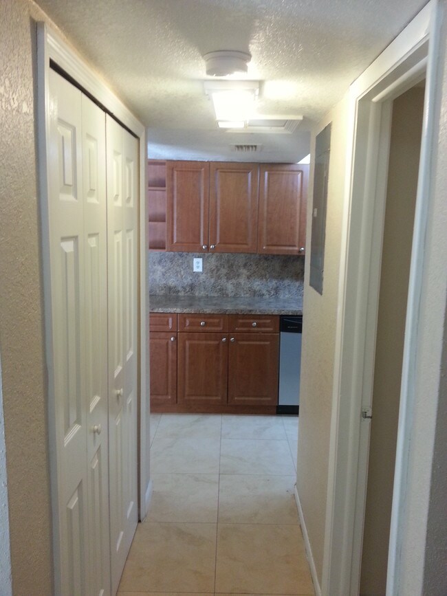 Building Photo - 14377 SW 97th Terrace