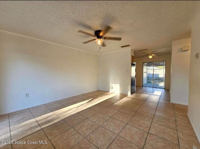 Building Photo - 739 Lunar Lake Cir