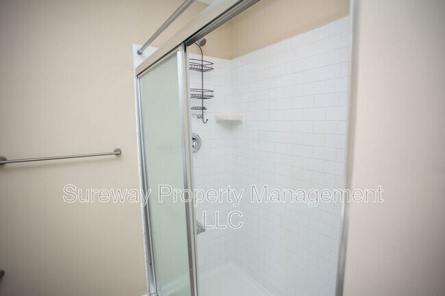 Building Photo - 239 Macoun Way