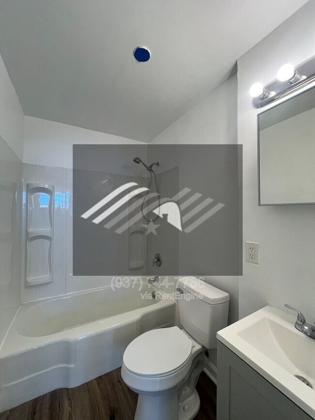 Building Photo - 408 N Wayne St