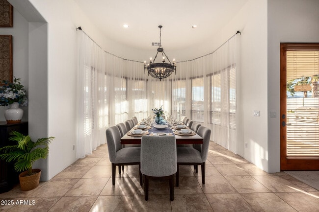 Building Photo - 2506 S 186th Dr