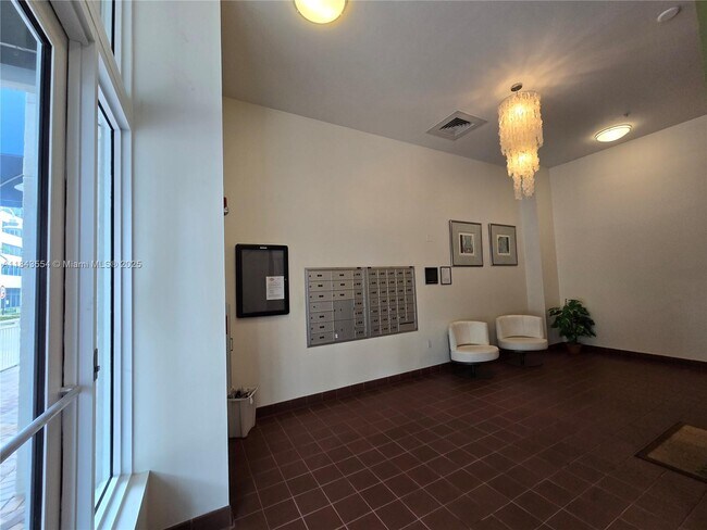 Building Photo - 7275 SW 89th St