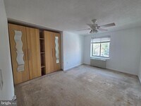 Building Photo - 3000 Spout Run Pkwy