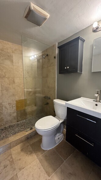 Bathroom - 1429 SW 9th St